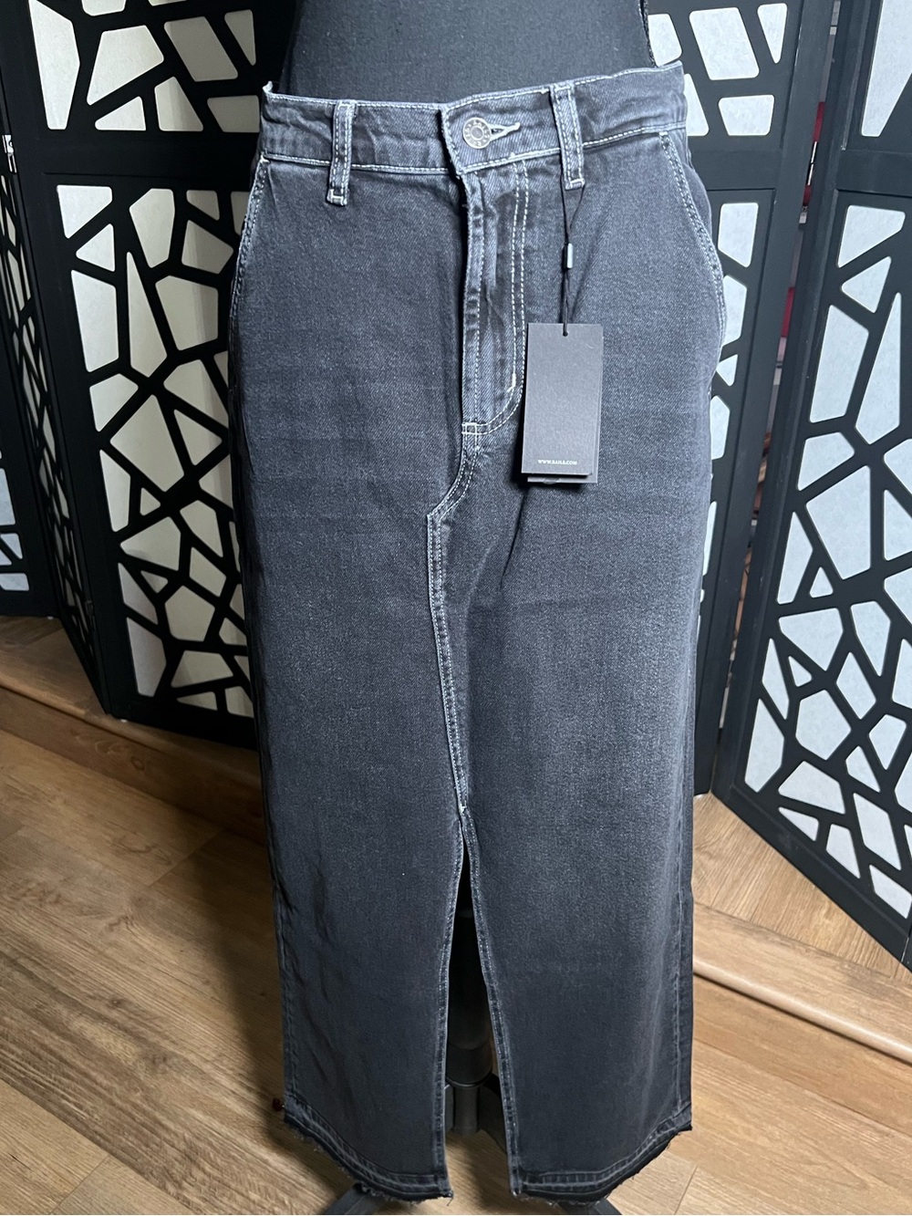 Rails Manhattan black cotton denim maxi skirt featuring a front slit. S-29 NWT
